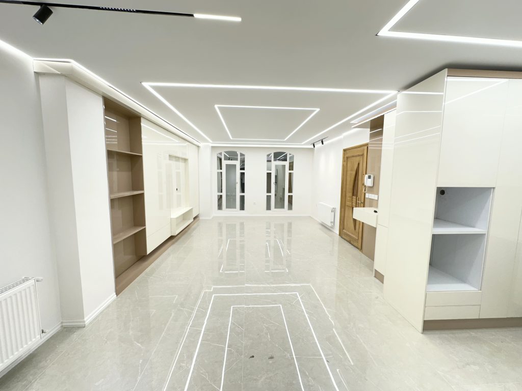 بازسازی واحد 75 متری سعادت اباد سالن 02 بعد