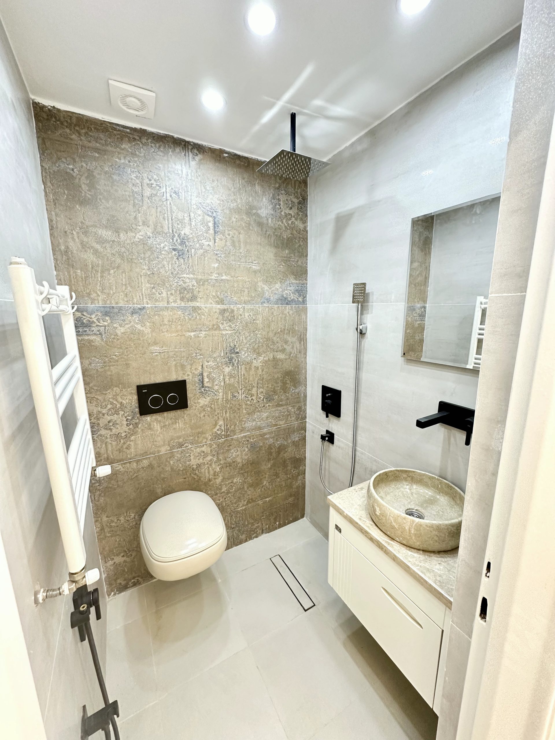 بازسازی واحد 75 متری سعادت اباد حمام بعد